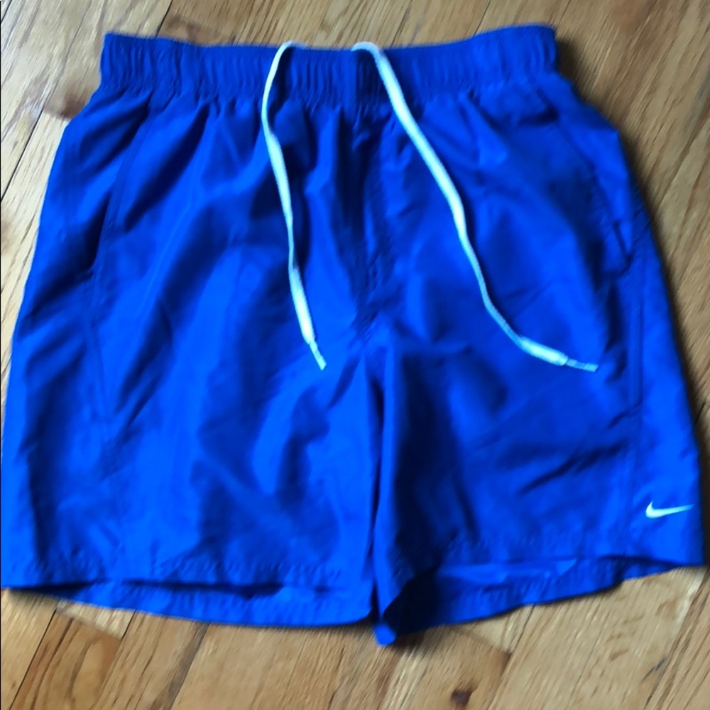 NiKE men’s swimsuit. Size M.